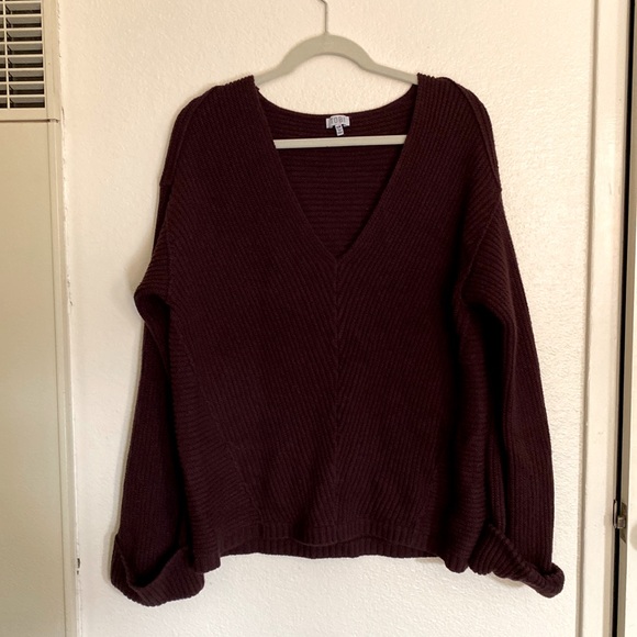 Tobi cable knit deep v wine/merlot sweater - Picture 2 of 5